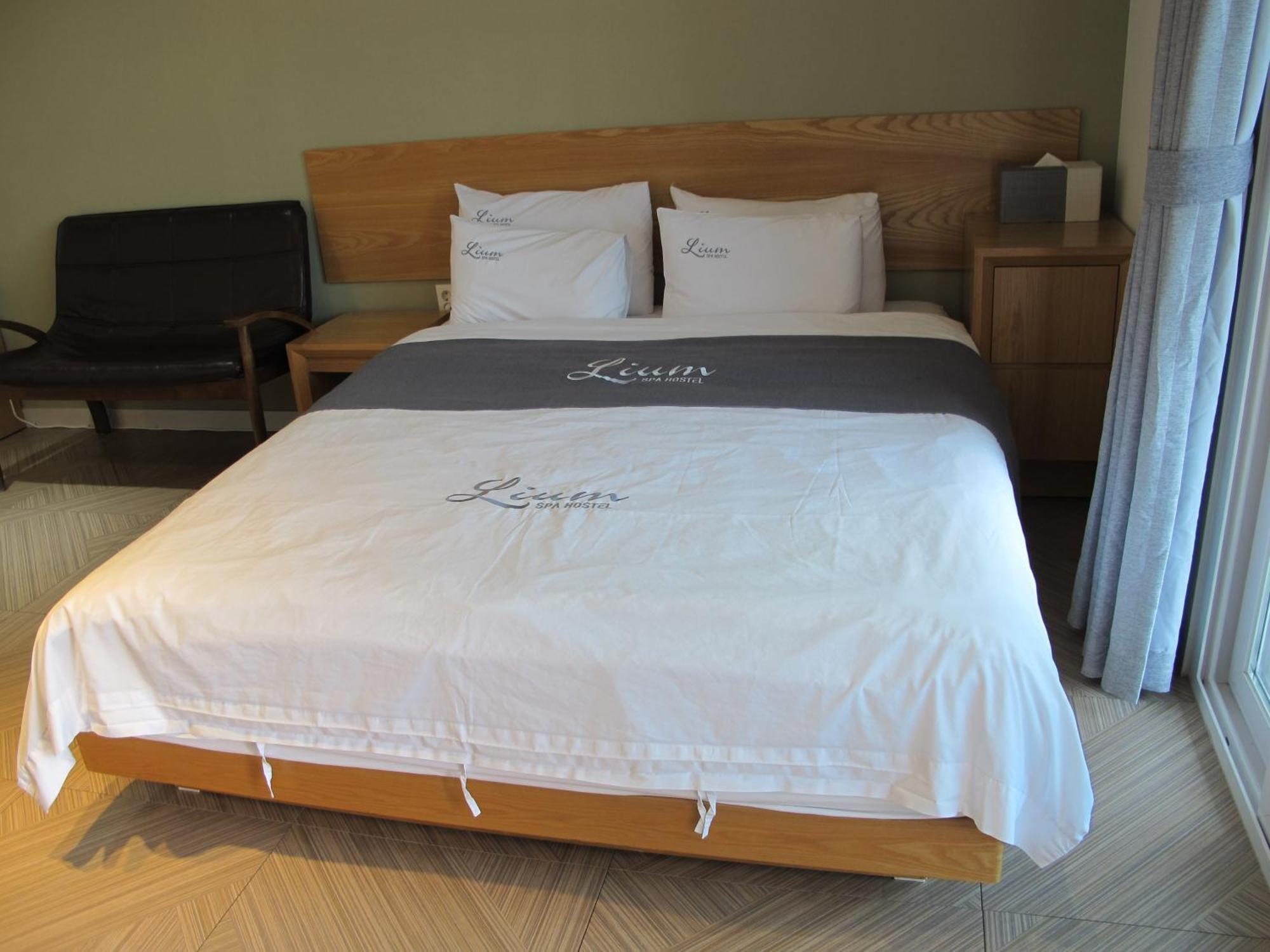 Lium Spa Hostel Йосу Экстерьер фото
