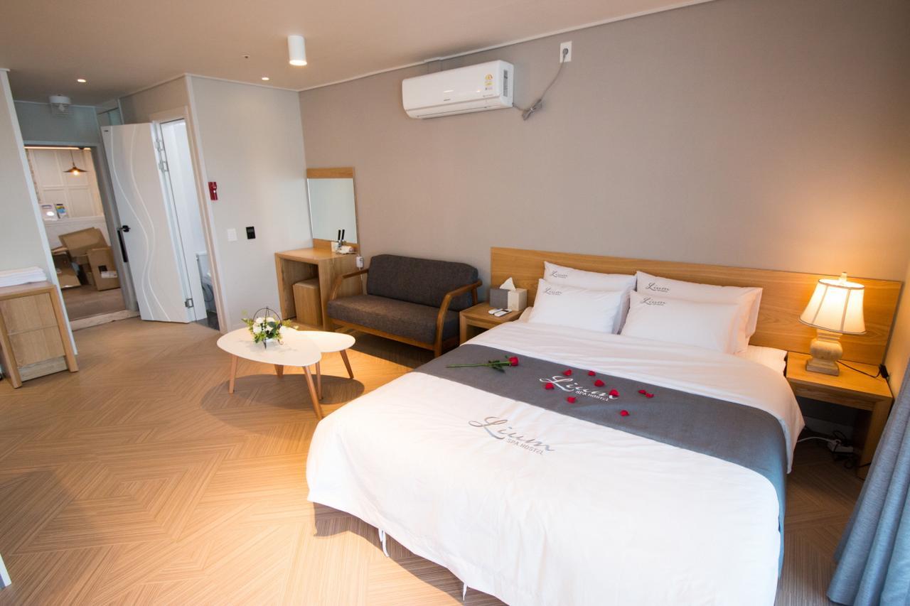 Lium Spa Hostel Йосу Экстерьер фото