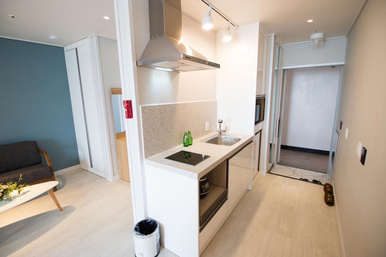 Lium Spa Hostel Йосу Экстерьер фото